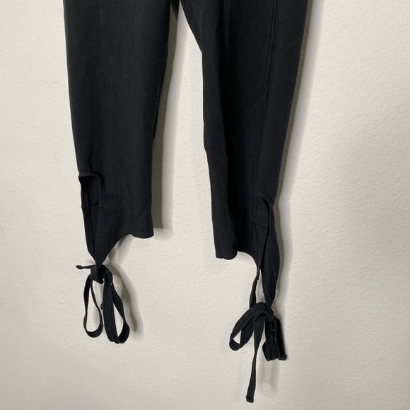 Free People Movement Turnout Stretch Yoga Tie Ankle Black Leggings Size Small - Picture 5 of 8